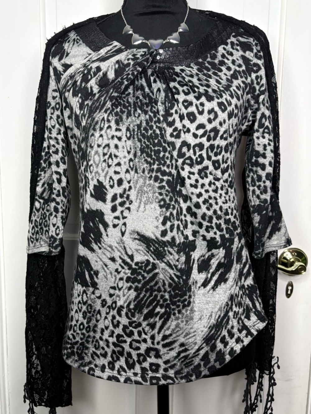 New Directions Black and Gray Animal Print Blouse